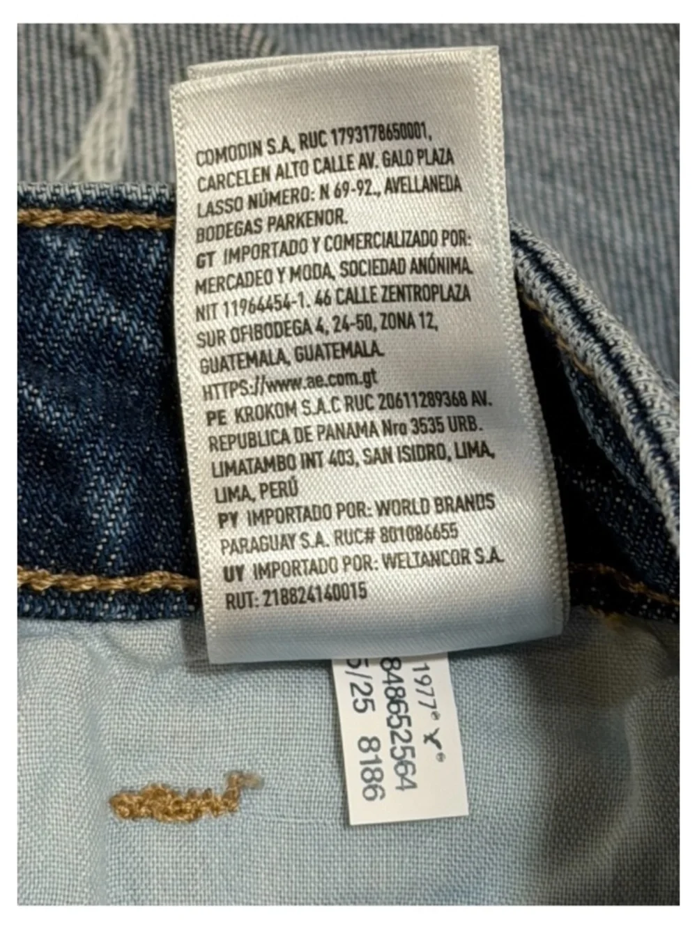 AMERICAN EAGLE OUTFITTERS Perfect Stretch Shortie Darker Wash Stretch 00 24W NWT